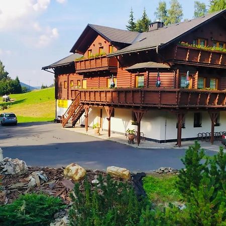 Ludvíkov 灰熊旅馆酒店 外观 照片